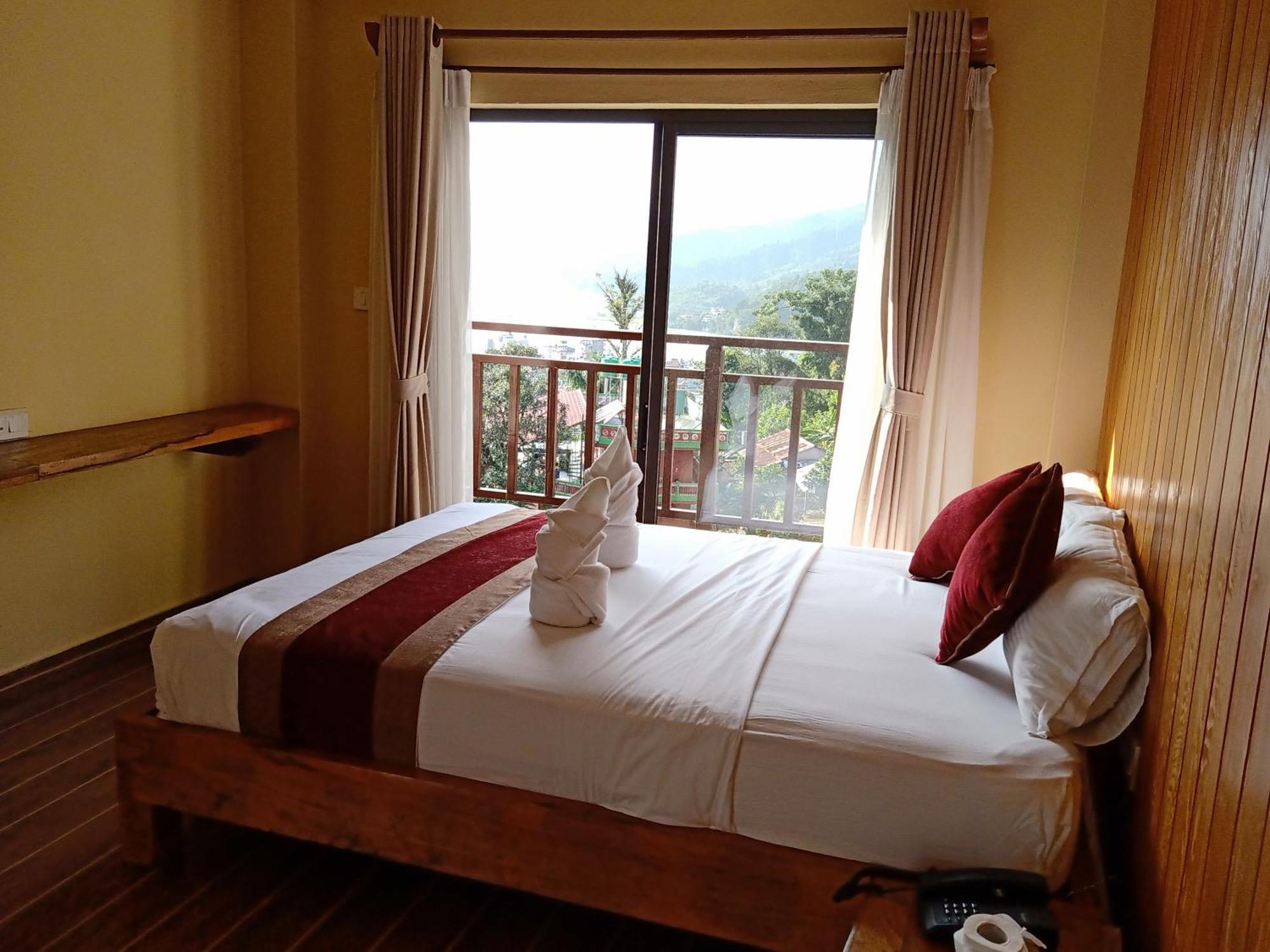 Hotel Kings Pokhara Exterior foto